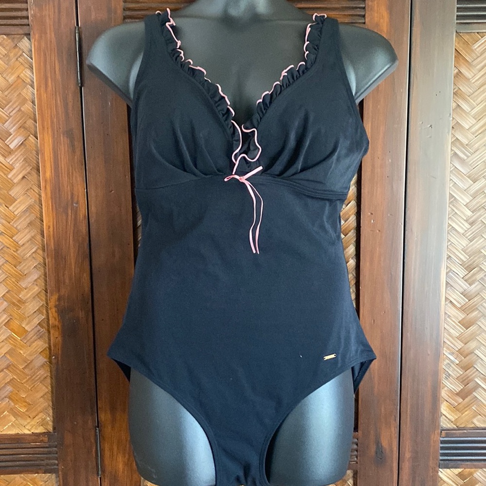 LIZ CLAIBORNE - Black w/pink swim 20W